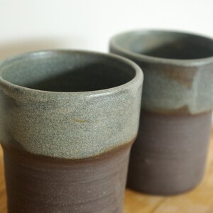 Green-brown medium ceramic cup image 4