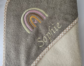 Kapuzenbadehandtuch Baby Handtuch bestickt Regenbogen mit Namen personalisiert braun-creme unisex