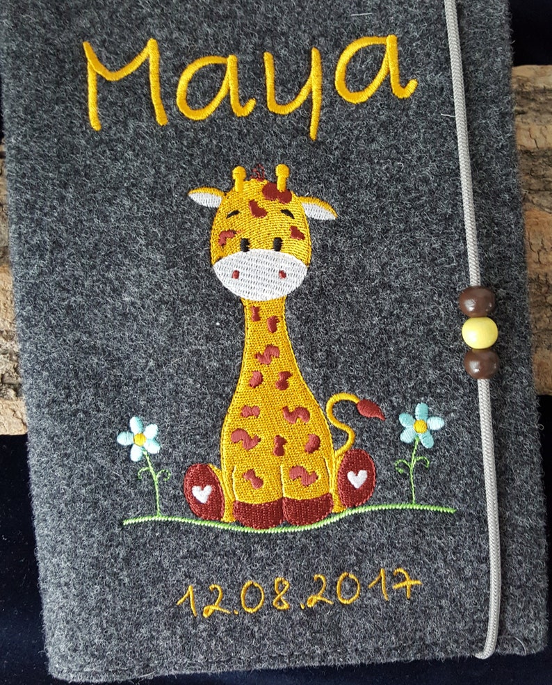 Tolle U-Hefthülle Wollfilz m. Namen Giraffe unisex Bild 1