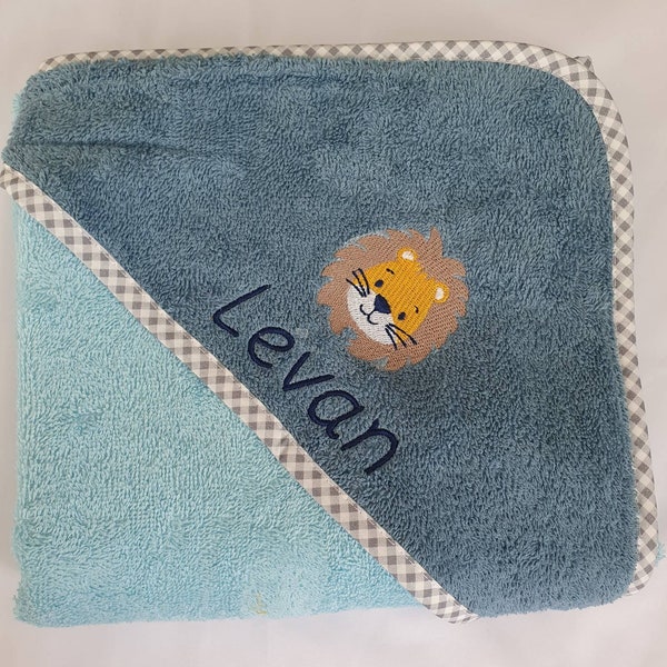 Kapuzenbadehandtuch Baby Handtuch bestickt Kinderhandtuch mit Namen Name Löwe bestickt personalisiert unisex blau rauchblau