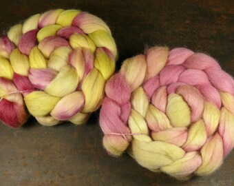 APFELBÄCKCHEN - 150gr europäische Bio Merino Kammzug, pflanzengefärbte Spinnfasern, (140 EUR/kg)