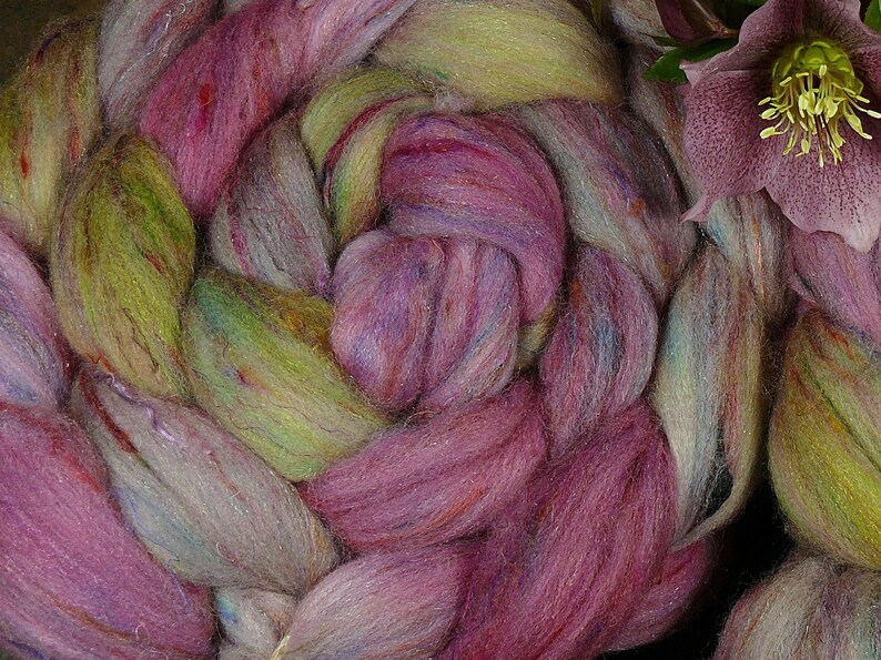 FRÜHLING Kammzug Bio Merino Sariseide 145gr, pflanzengefärbte Spinnfasern, 190 EUR/kg image 2