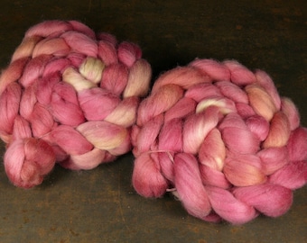 HIMBEER - 150gr europäische Bio Merino Kammzug, pflanzengefärbte Spinnfasern, (140 EUR/kg)