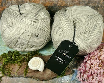 ADMIRAL pro Shadow PORZELLAN - non superwash! - Sockenwolle mit biologisch abbaubarem Poly, 4fach Sockengarn, 100gr 400m (129 Euro/kg)