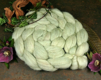 BREEZE - Kammzug Merino 22mic pflanzengefärbt 150g, Spinnfasern, Filzfasern, (120EUR/kg)