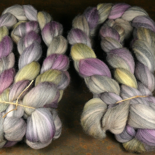 HARLEKIN - Kammzug europäische Merino 140gr, pflanzengefärbte Spinnfasern, (130 EUR/kg)