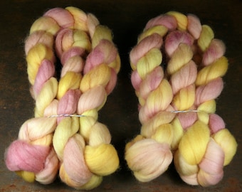 PFIRSICH MELBA - 150gr europäische Bio Merino Kammzug, pflanzengefärbte Spinnfasern, (140 EUR/kg)