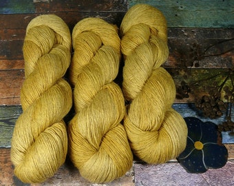 SONNIGE JUULI - Bio Merino Leinen 466m Lauflänge, handgefärbte  Wolle, mulesingfreie Wolle, pflanzengefärbt