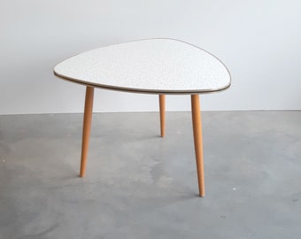 Superbe et grande table de rein des années 50