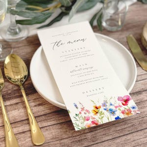 Menú de recepción de boda con flores silvestres, menú editable para despedida de soltera, plantilla de menú floral brillante para eventos, editable en Templett - wfwi