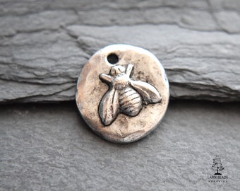 Small Silver Plated Bee Pendant, Nunn Design Charms, Silver Bee Charm, Charm with a Bee, 1 charm (ND-19)