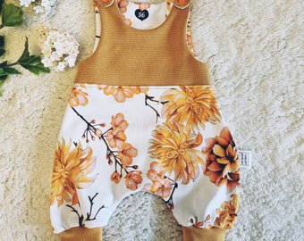 Strampler Romper Latzhose Newborn Gr. 56 Sommer Waffeljersey