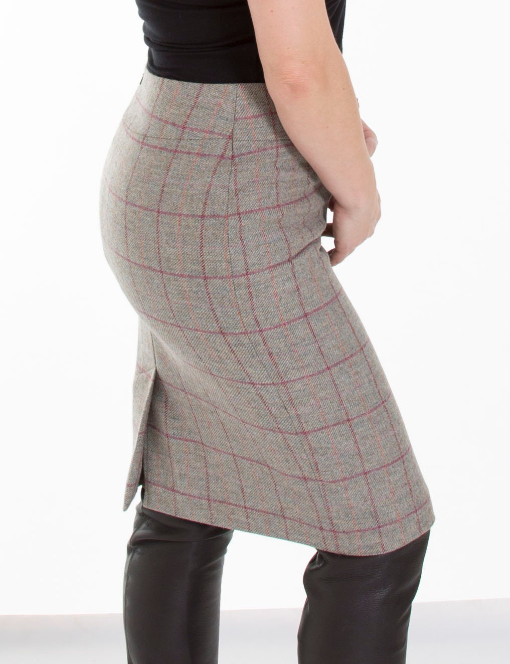 【I AM MARI】Libyan Tweed Skirt Mavey Tweed Skirt in Ice Blue – Staxx