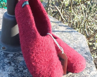 felt shoes size 40 wine red with non-slip latex sole
