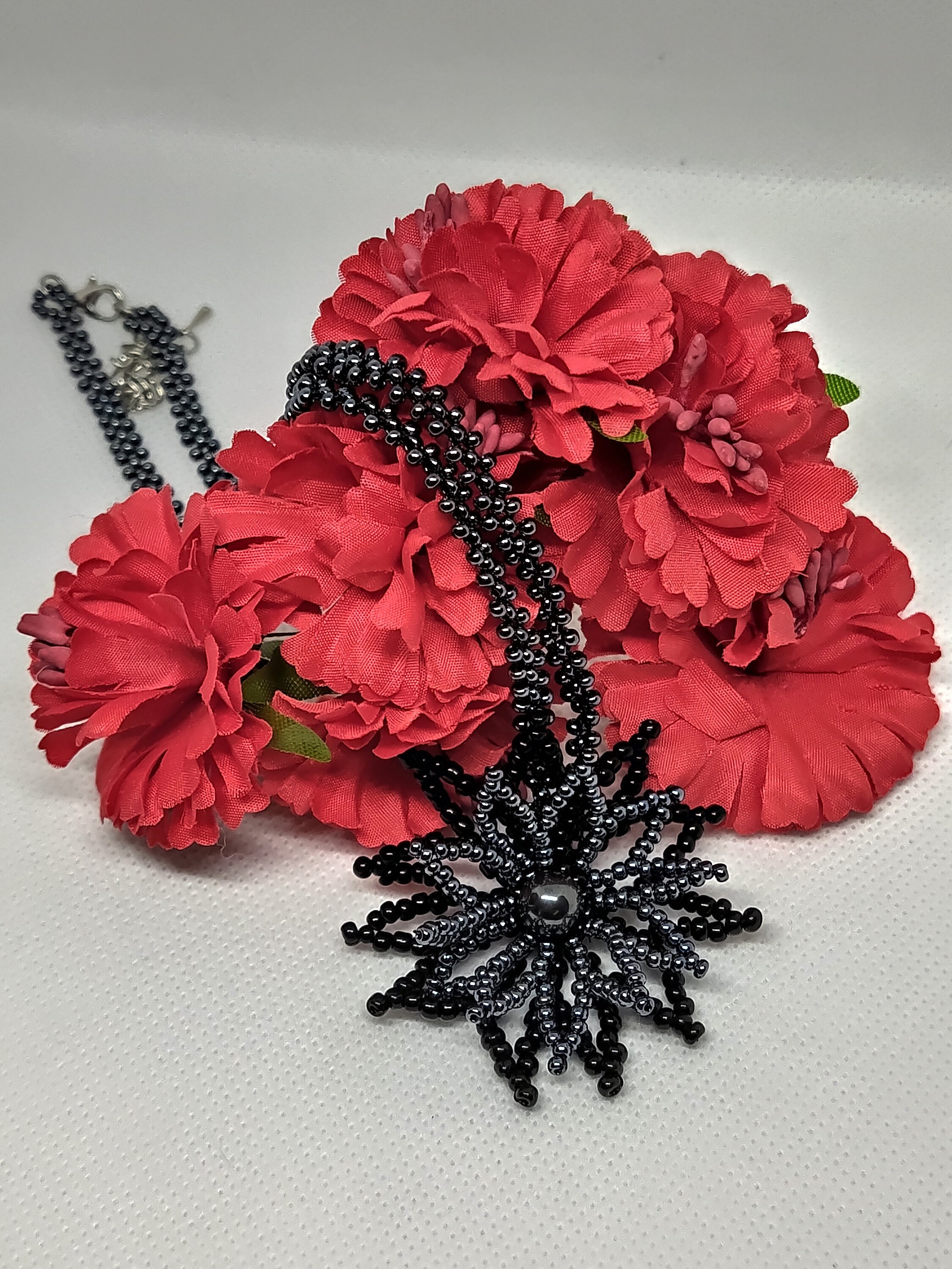 Collana Girocollo Gotica In Pizzo Nero Con Perline E Nappe Di Strass A Forma Di Fiore Cavo – Bijoux Donna