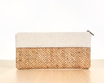 Pencil case made of cork and linen