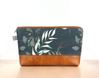 Make-up Bag with leatherette and eucalyptus leaves
