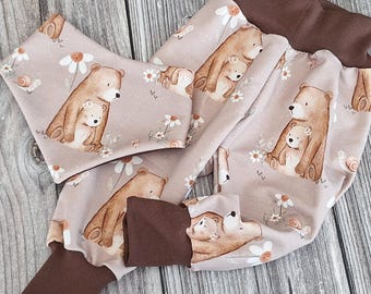 Babybroekje van biologische jersey, met berenprint, aantrekbroekje, bloemenprint, kraamcadeau, kinderbroekje, doop, kind, meisje, jongen, slak, moeder, kind, beer, bruin