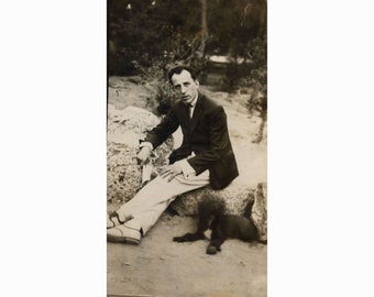 Hombre y perro. Grecia 1938. Foto antigua tamaño postal [27328]