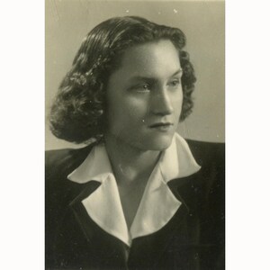 Giovane donna. Grecia, anni '30. Foto d'epoca [53953]