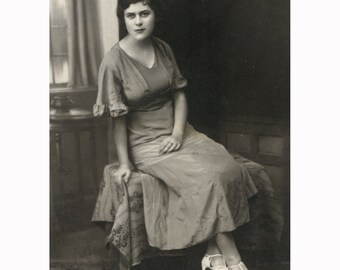 Woman, background. Athens Greece 1930s. Vintage photo. Photographer: Panagoulias.  [52038]