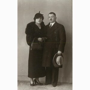 Coppia. Grecia anni '30. Foto vintage formato cartolina RPPC. Testo greco [53251]