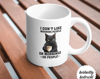 Mug with grumpy cat