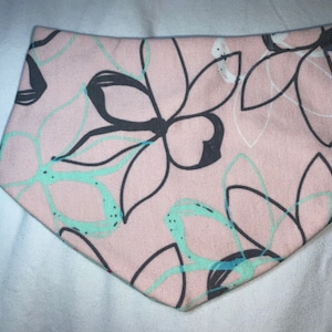 triangular scarf flowers