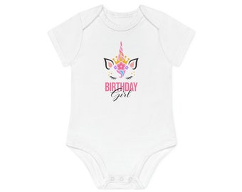 Adorable baby bodysuit with unicorn birthday print - perfect for your baby!