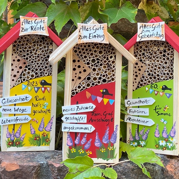 Insektenhotel, Insektenhaus zum Einzug, für Familie, als Geschenk - für Wildbienen