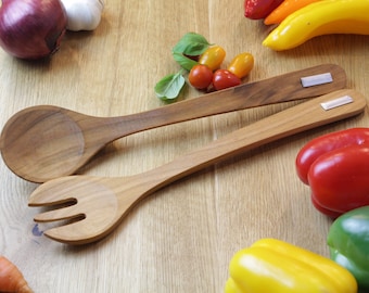 Salad servers made of cherry wood, oiled and personalizable