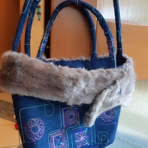 Schultertasche,Jeansmit Pelz ,upcycling,Jeans Tasche Designer-Tasche