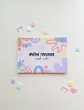 Freundebuch PASTELLBUNT für Schule & Kindergarten - Kreative Fragen und Platz für alle Freunde - Geschenk zur Einschulung für Schulkinder! product logo