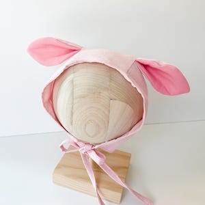 Pig bonnet, Piglet baby bonnet, spring Baby bonnet, floral baby bonnet, newborn to 2T baby bonnet,