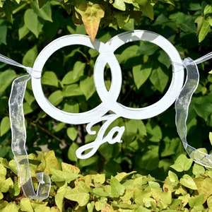 Intertwined rings shabby chic wedding image 1
