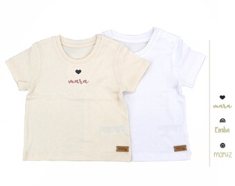 Baby- / Kids-Shirt mit Mini-Motiv und Name gestickt I Motivauswahl I personalisiert I viele Farben