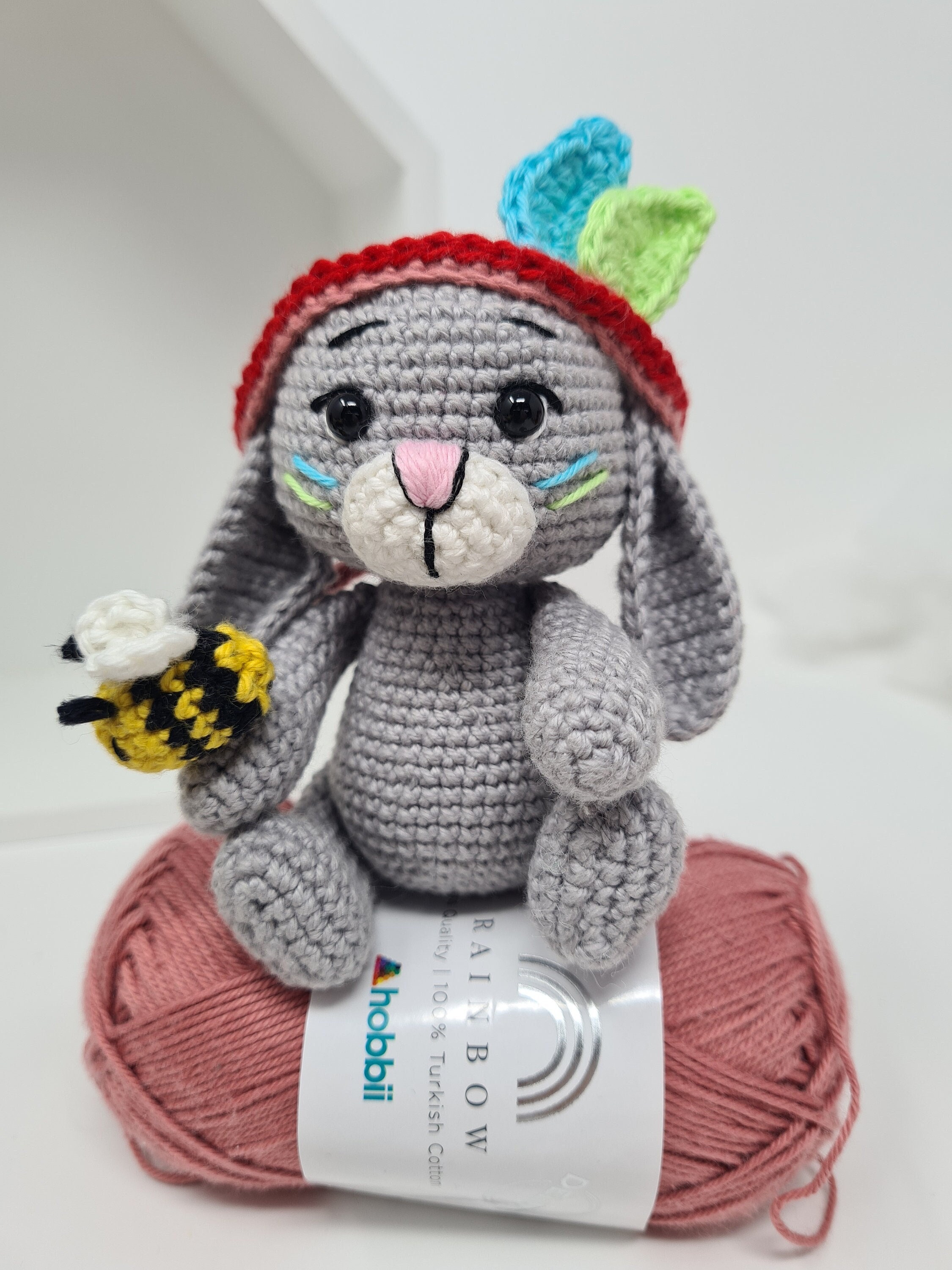 Oliver the Bunny and Bob the Bee | CROCHET PATTERN