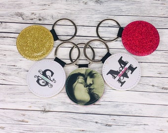 Personalized keychain with glitter back
