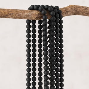 Natural matte agate bead strand, black frosted, 4 mm (approx. 92 beads / approx. 38 cm length)