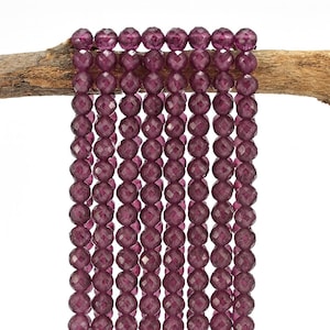 Natürlicher Granat Perlenstrang 2,4 mm facettiert (ca. 185 Perlen / ca. 39 cm Länge)