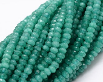 Malaysia Jade Perlen Strang facettiert gefärbt cyan 4 x 2-3 mm (ca. 118 Perlen / ca. 36 cm Länge)
