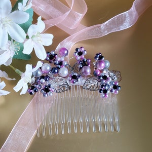 Elegant Bridal Hair Comb- Purple & Silver Pearl Hairpiece- Wedding Accessory- Handmade Bridal Headpiece- Wedding Hairpiece- Bridesmaid Comb