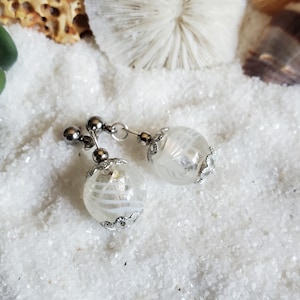 Murano glass earrings- elegant etched glass dangle earrings with Italian charm- Murano glass jewelry- statement glass earrings- Venetian