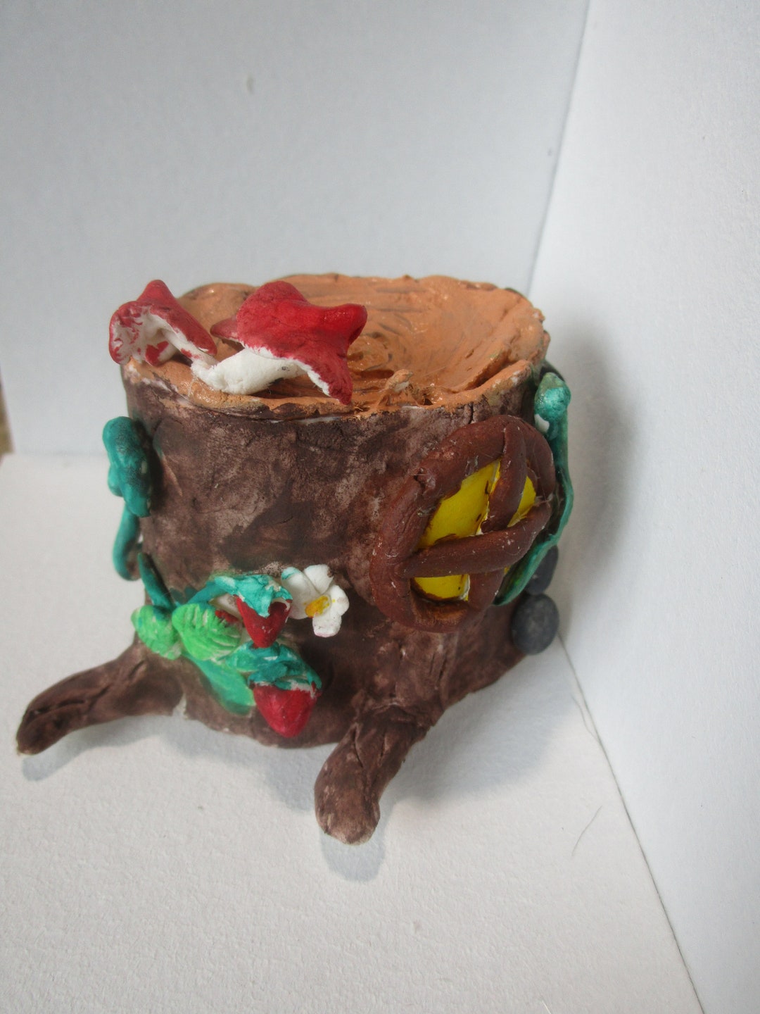 Miniature Tree Stump Made of Paper Clay, Decor for a Roombox, for
