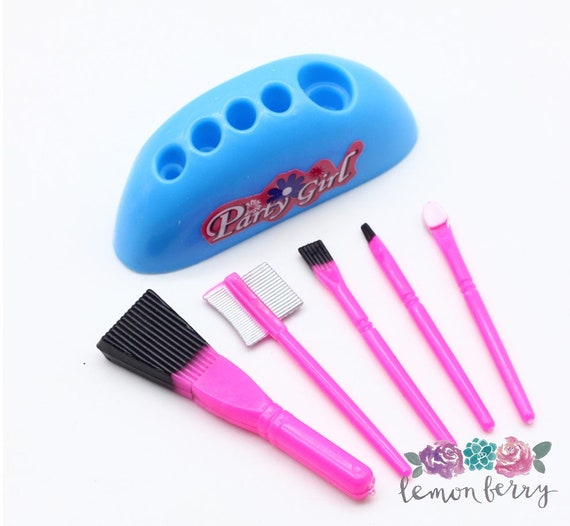 Pinceles de maquillaje Barbie para muñecas Barbie de 4 - Etsy España Pinceles de maquillaje Barbie para muñecas Barbie de 4 - Etsy España