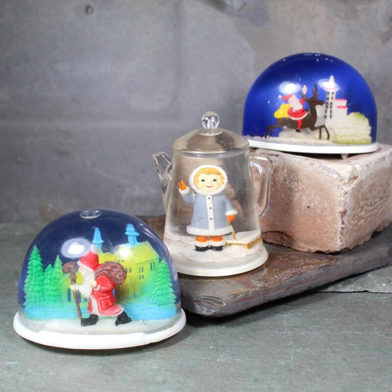 Vintage Santa Snow Globe - Classic Christmas Decoration With Festive Scene - View #13