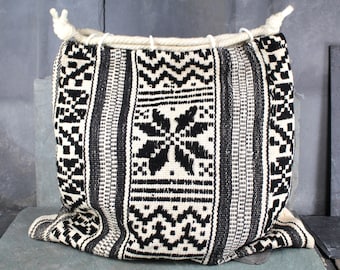 Black & White Woven Beach Tote Bag | 1970s BoHo Chic Tote Bag | Bixley Shop