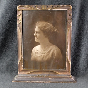 Antique Tabletop Wooden Frame with 1910s/1920s Woman&#39;s Portrait| Antique Frame for Portrait or Mirror | Bixley Shop