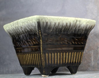 Vintage Signed Hull Pottery Planter | Drip Glaze Square Planter | Hull USA A2 | Art Pottery | Bixley Shop