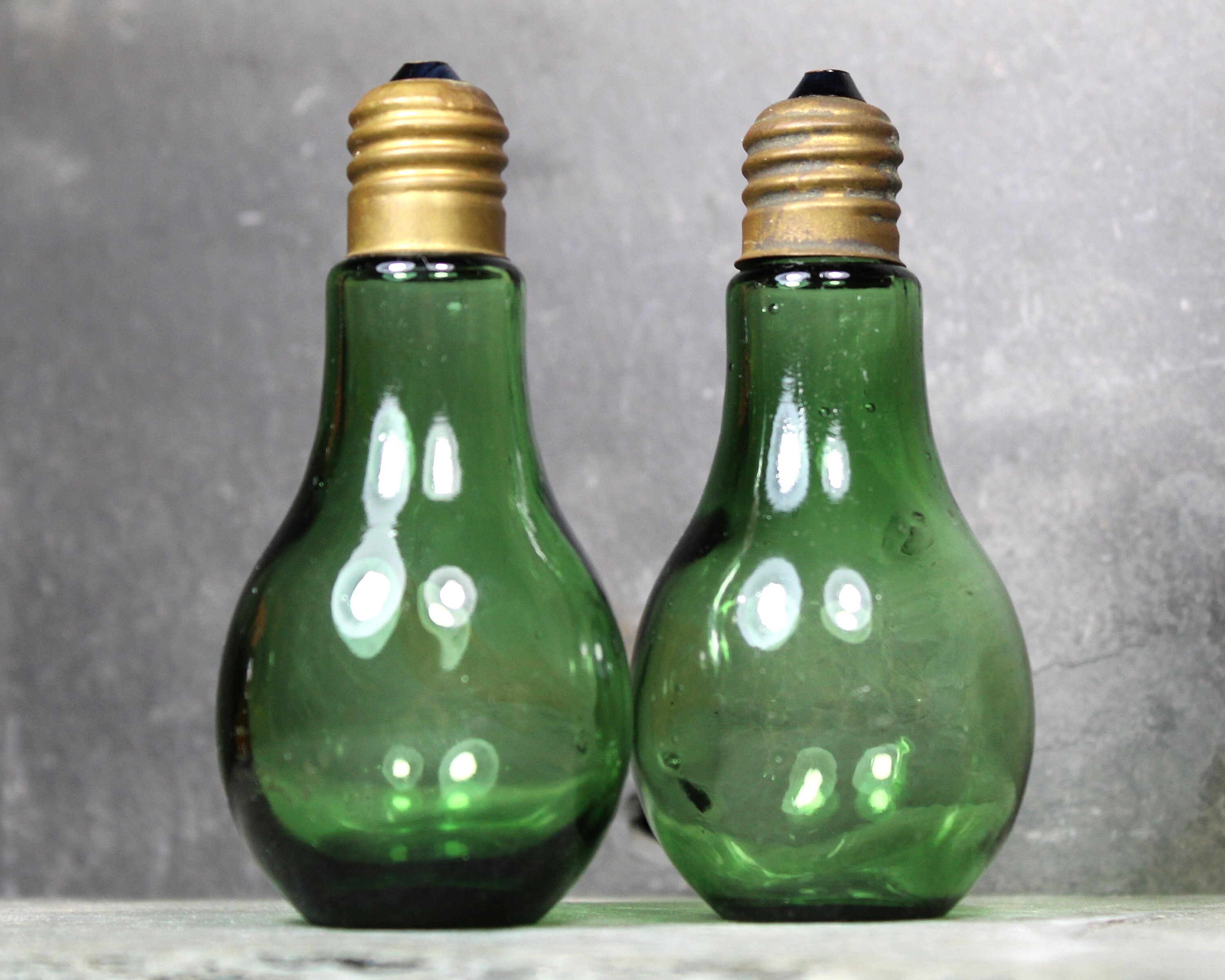 Green Glass Light Bulb Salt and Pepper Shakers 
